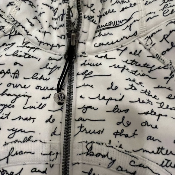 Size 8 Lululemon Scuba Full-Zip Hoodie - Picture 6 of 9